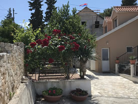 Apartmani Sutivan - Hof